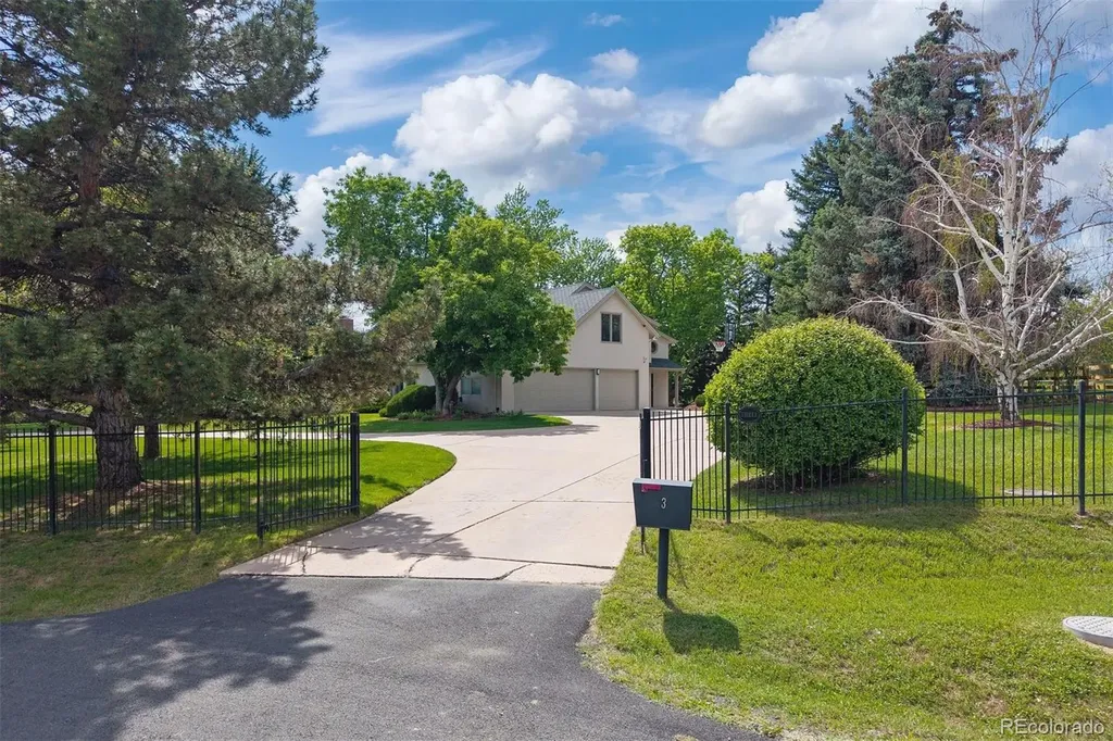 3 Tamarac Lane Englewood CO 80113