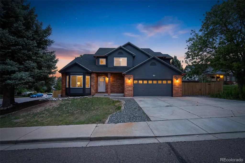 1464 Cherrywood Way Longmont CO 80504