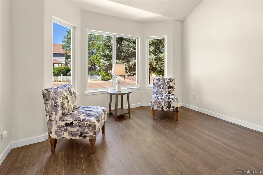1464 Cherrywood Way Longmont CO 80504
