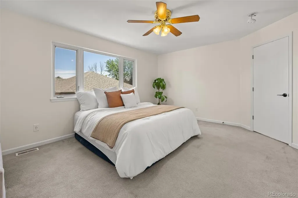 1464 Cherrywood Way Longmont CO 80504