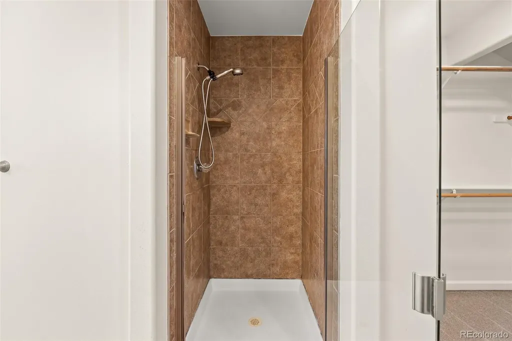 1464 Cherrywood Way Longmont CO 80504