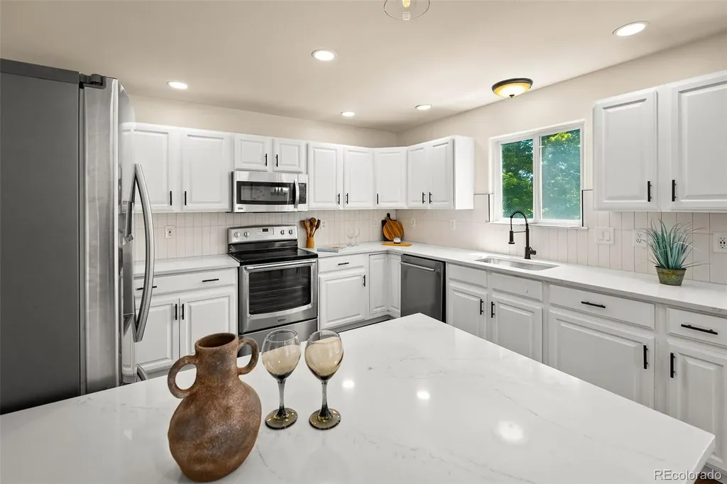 1464 Cherrywood Way Longmont CO 80504