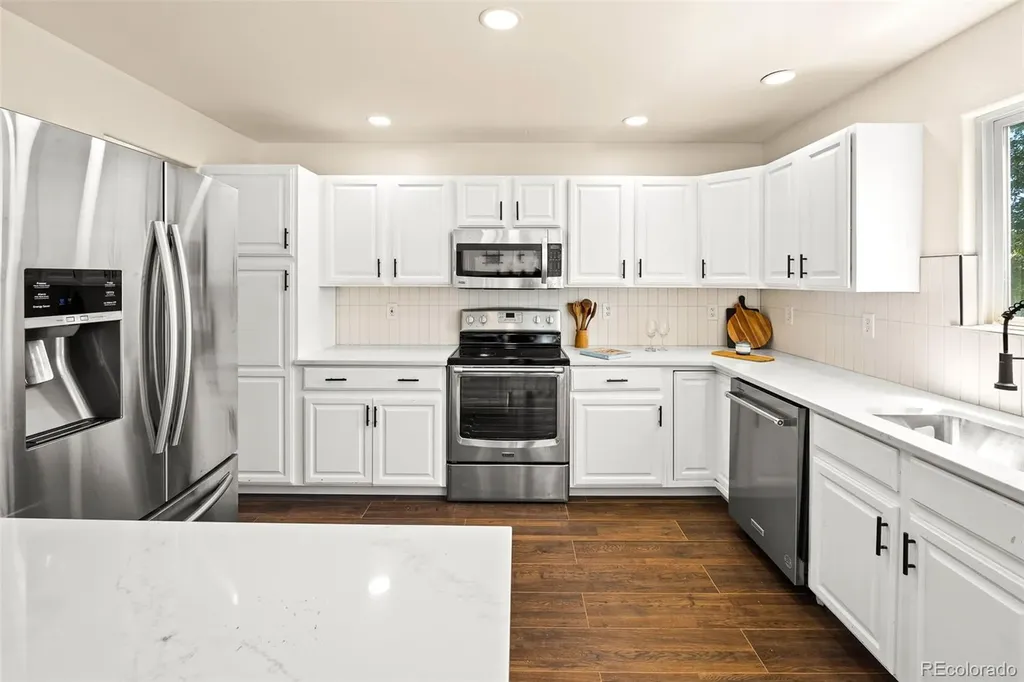1464 Cherrywood Way Longmont CO 80504