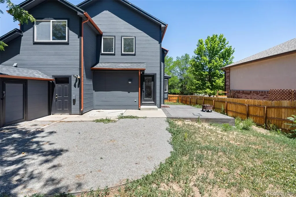 1464 Cherrywood Way Longmont CO 80504