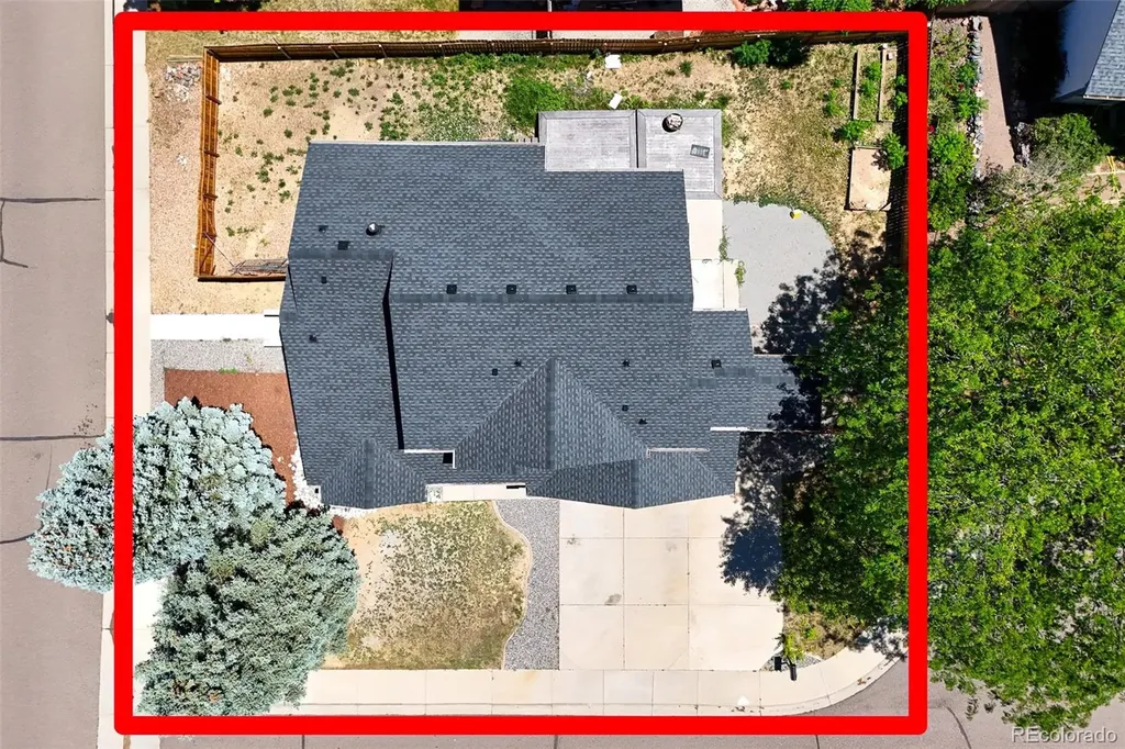 1464 Cherrywood Way Longmont CO 80504