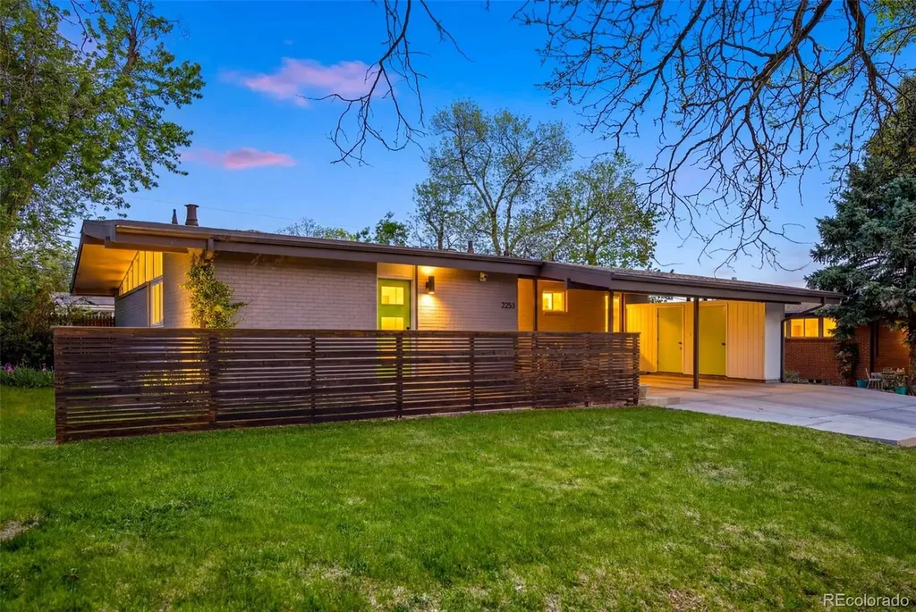 2253 S Raleigh Street Denver CO 80219