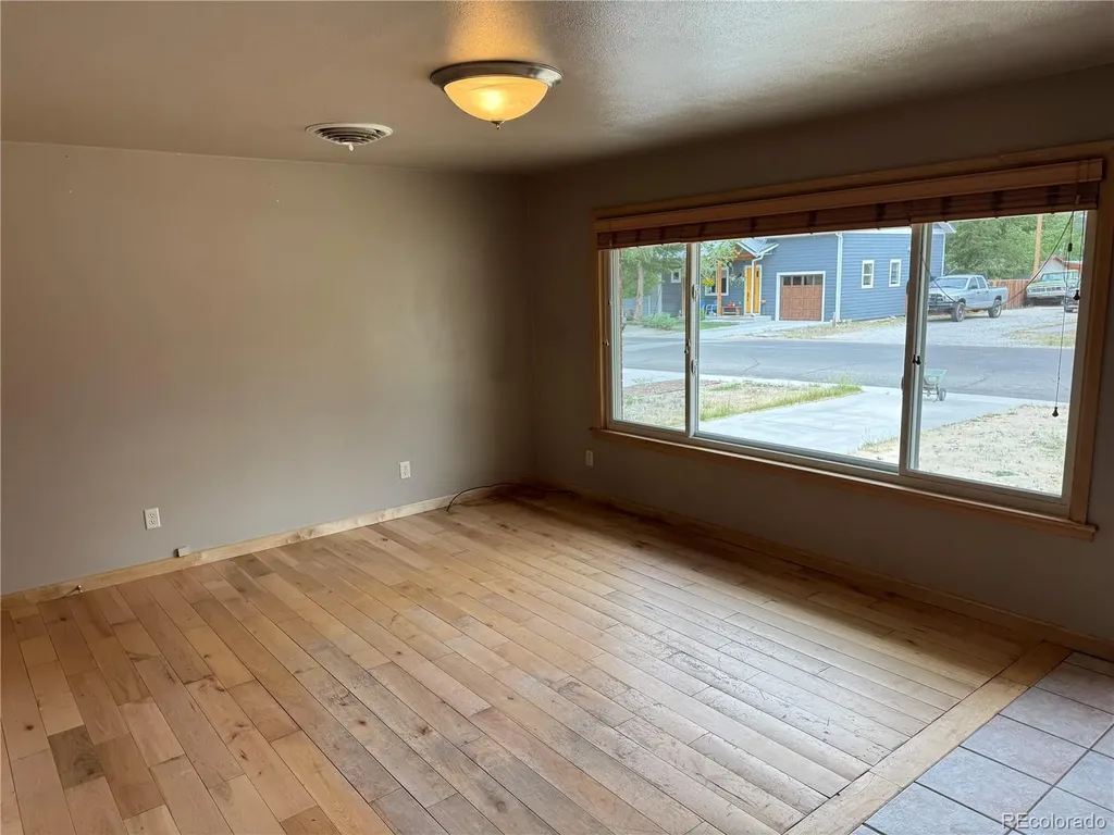 1422 I Street Salida CO 81201