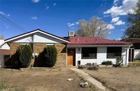 1422 I Street Salida CO 81201