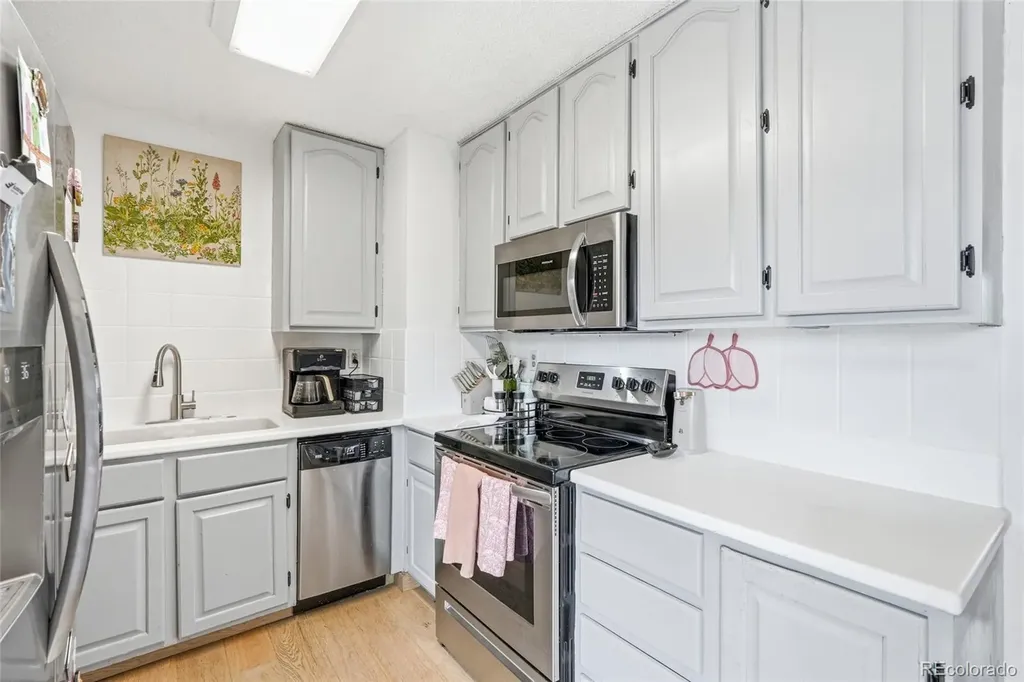 118 S 6th Street La Salle CO 80645