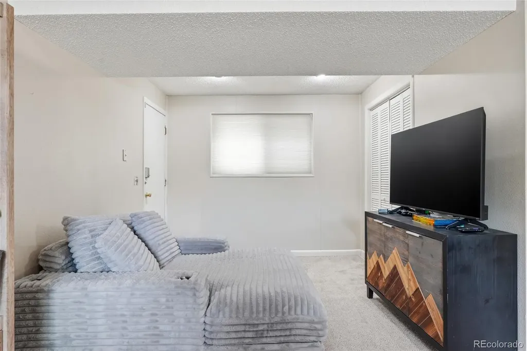 118 S 6th Street La Salle CO 80645