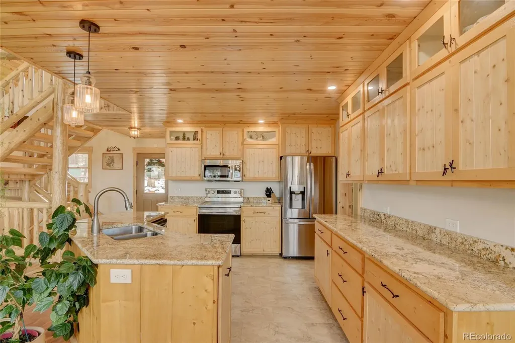702 Bellows Road Hartsel CO 80449