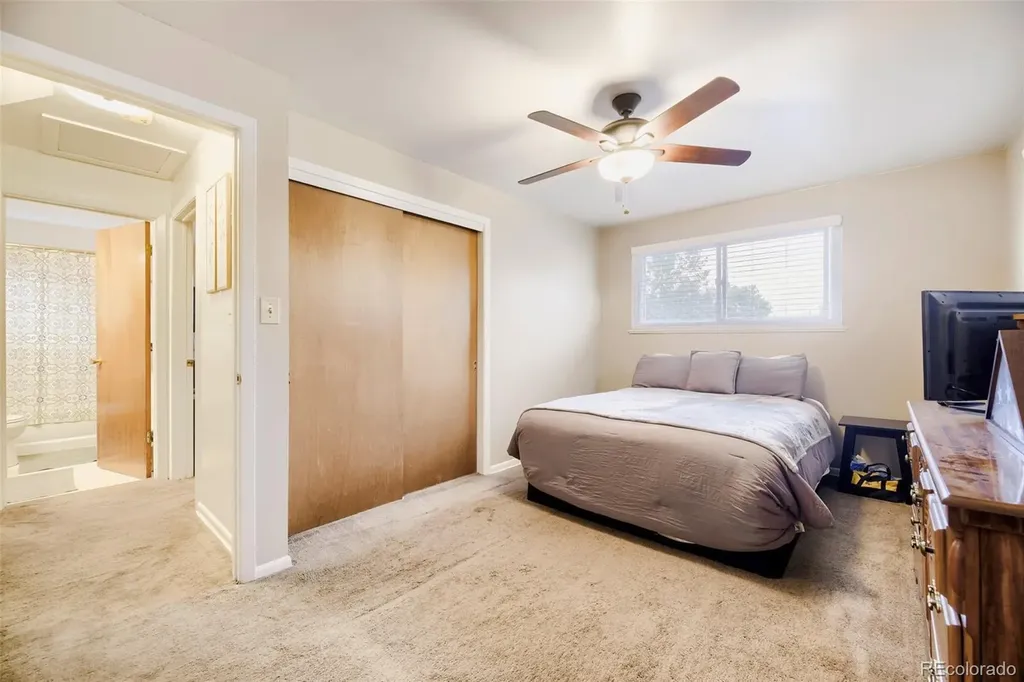 2529 W Mosier Place Denver CO 80219
