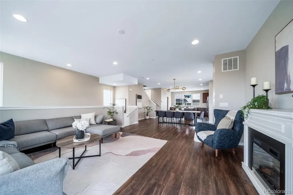1000 Southurst Lane Littleton CO 80129