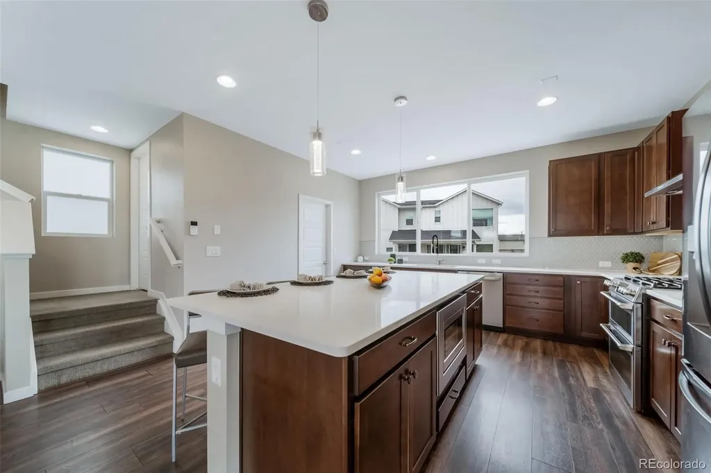 1000 Southurst Lane Littleton CO 80129