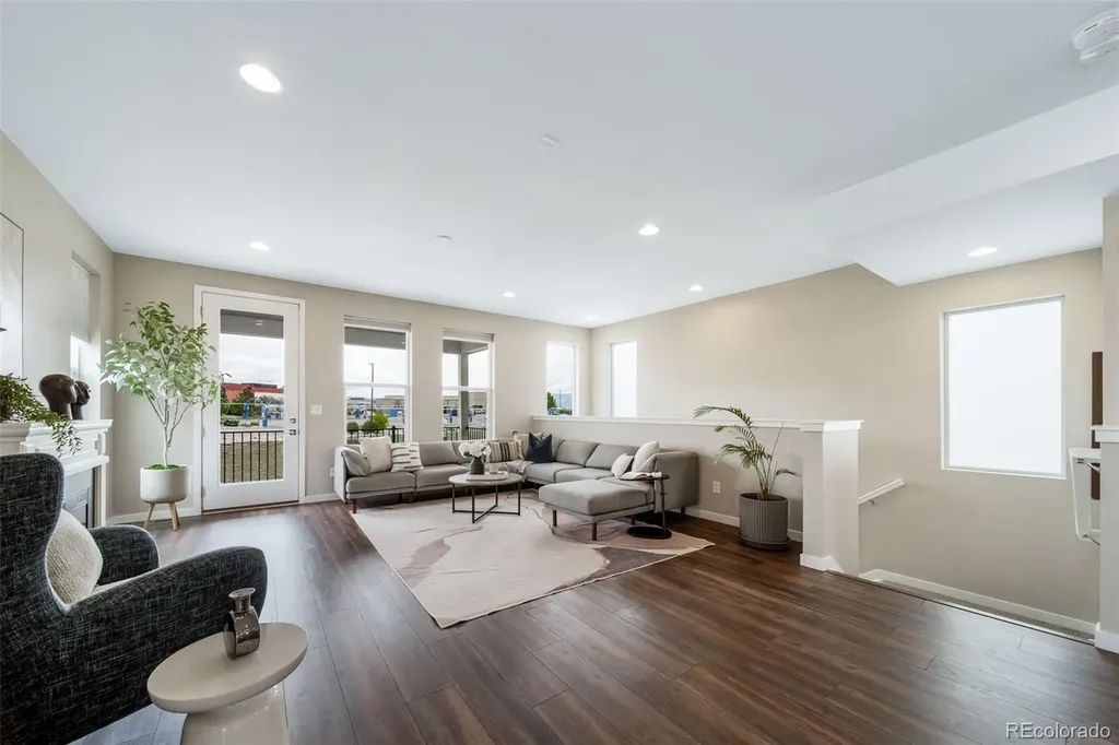 1000 Southurst Lane Littleton CO 80129
