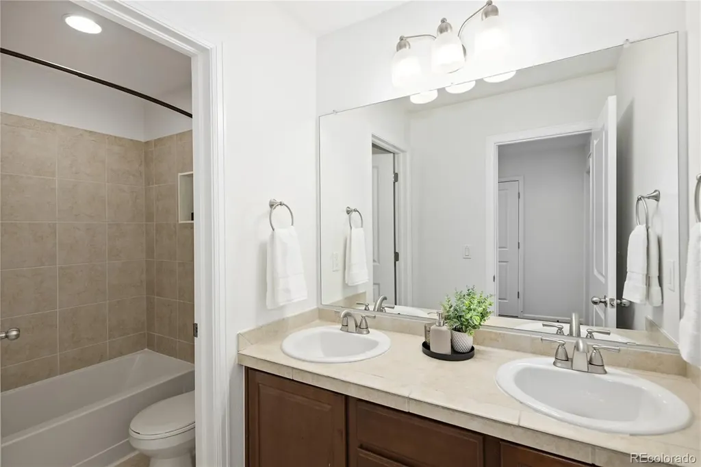 10218 Ridgegate Circle Lone Tree CO 80124