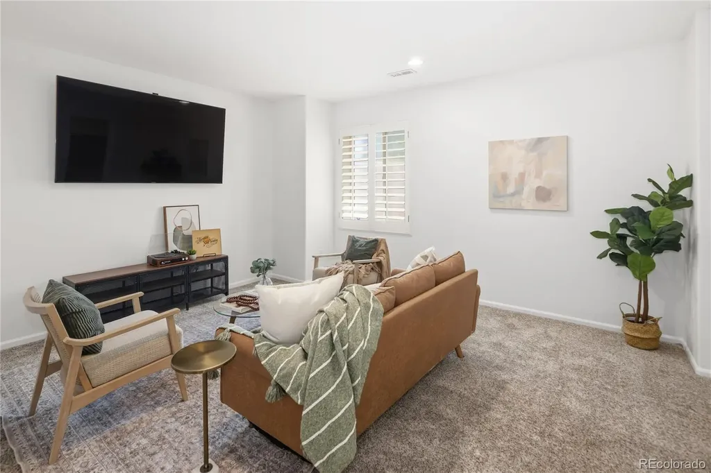 10218 Ridgegate Circle Lone Tree CO 80124