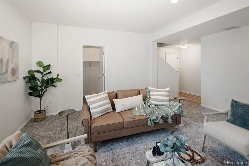 10218 Ridgegate Circle Lone Tree CO 80124