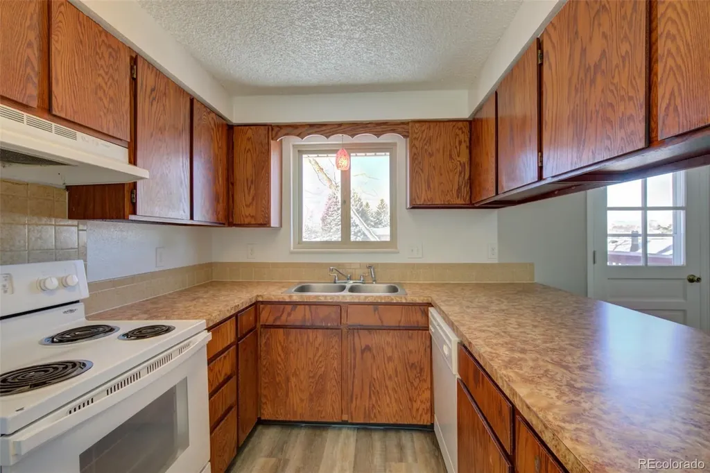 1331 Merl Place Longmont CO 80501