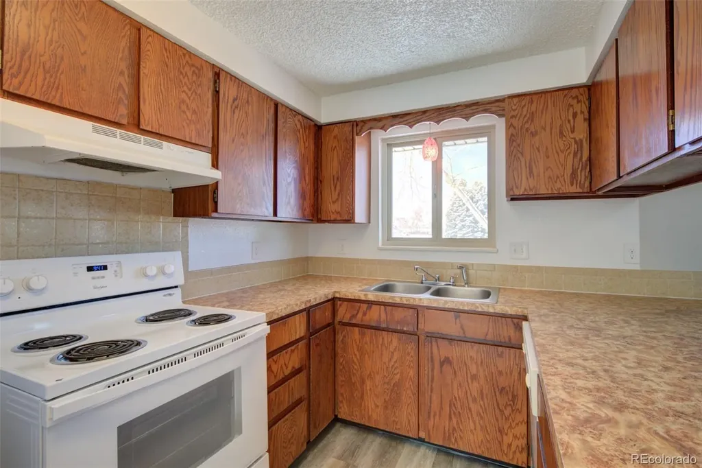 1331 Merl Place Longmont CO 80501