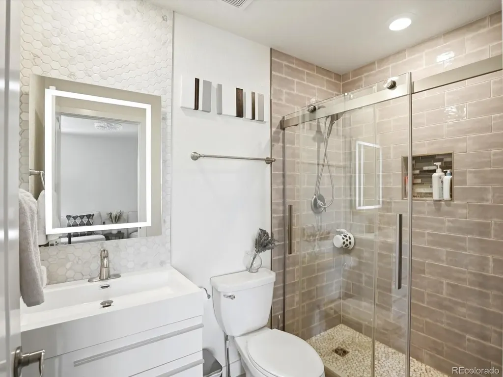 14159 Glencoe Street Thornton CO 80602