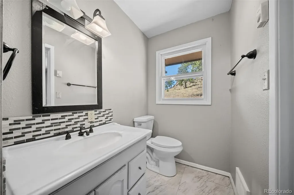 841 Plateau Drive Guffey CO 80820