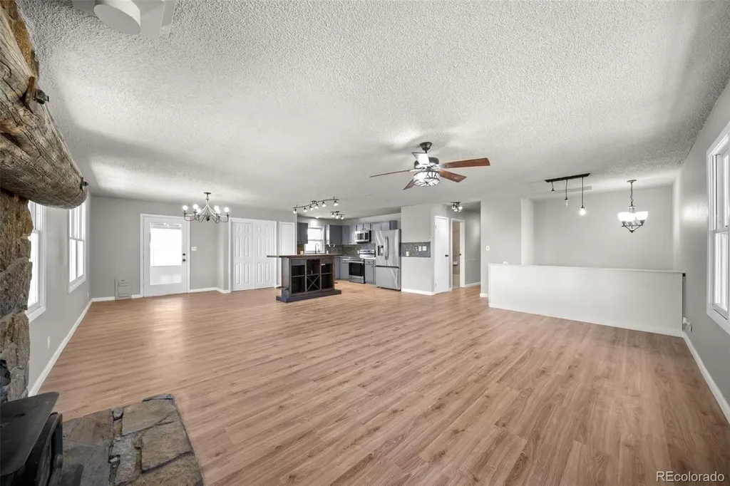 841 Plateau Drive Guffey CO 80820