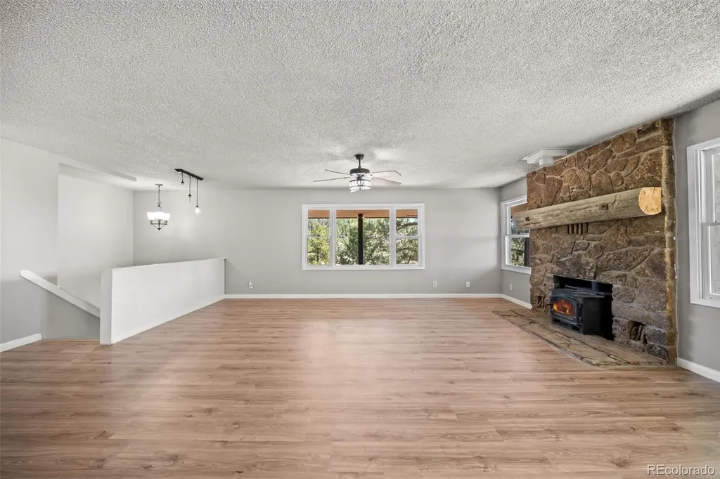841 Plateau Drive Guffey CO 80820
