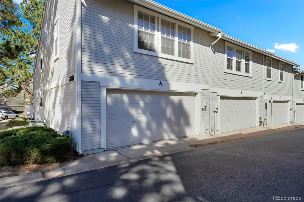 2871 W Long Drive Littleton CO 80120