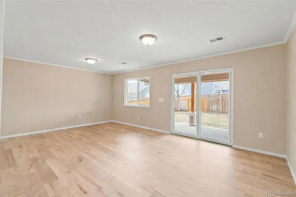 559 Cable Street Brighton CO 80603