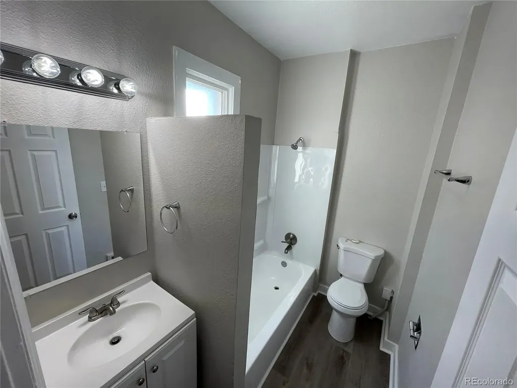 2739 W 12th Avenue Denver CO 80204