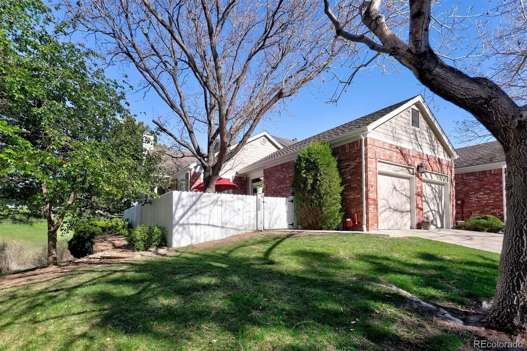 9827 Greensview Circle Lone Tree CO 80124