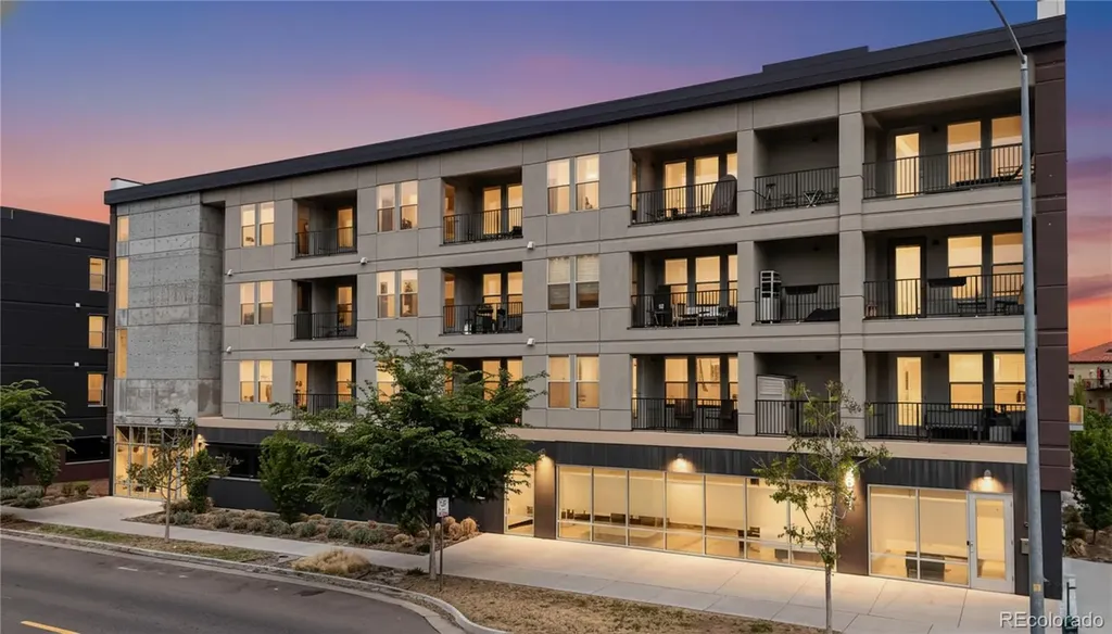 Denver CO, 2851 W 52nd Avenue, Unit 206