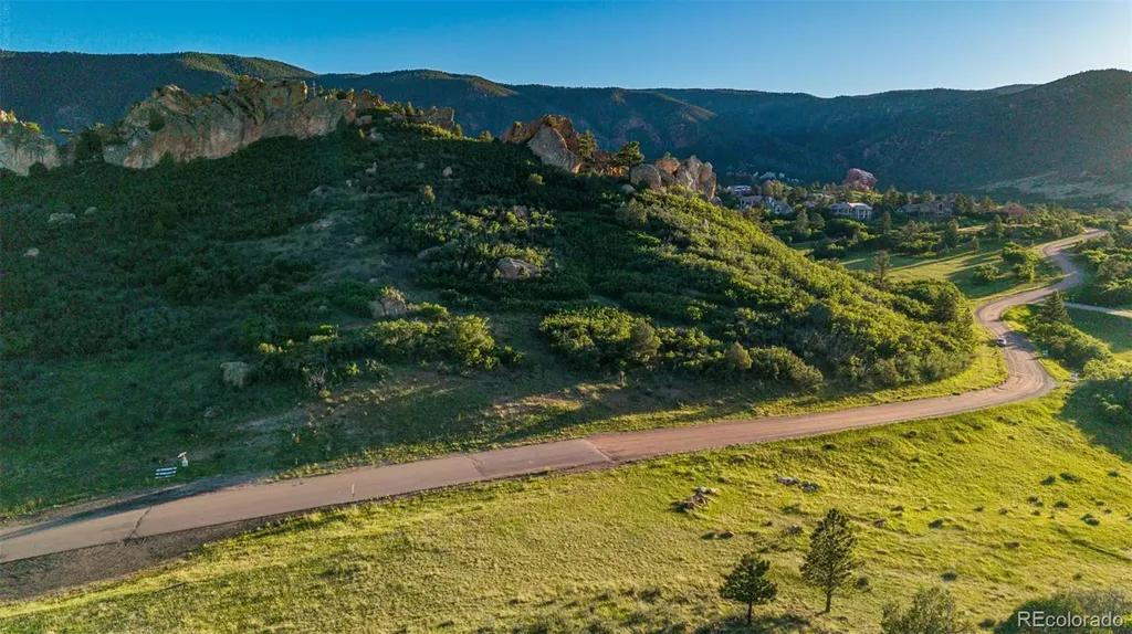 5814 Country Club Drive Larkspur CO 80118