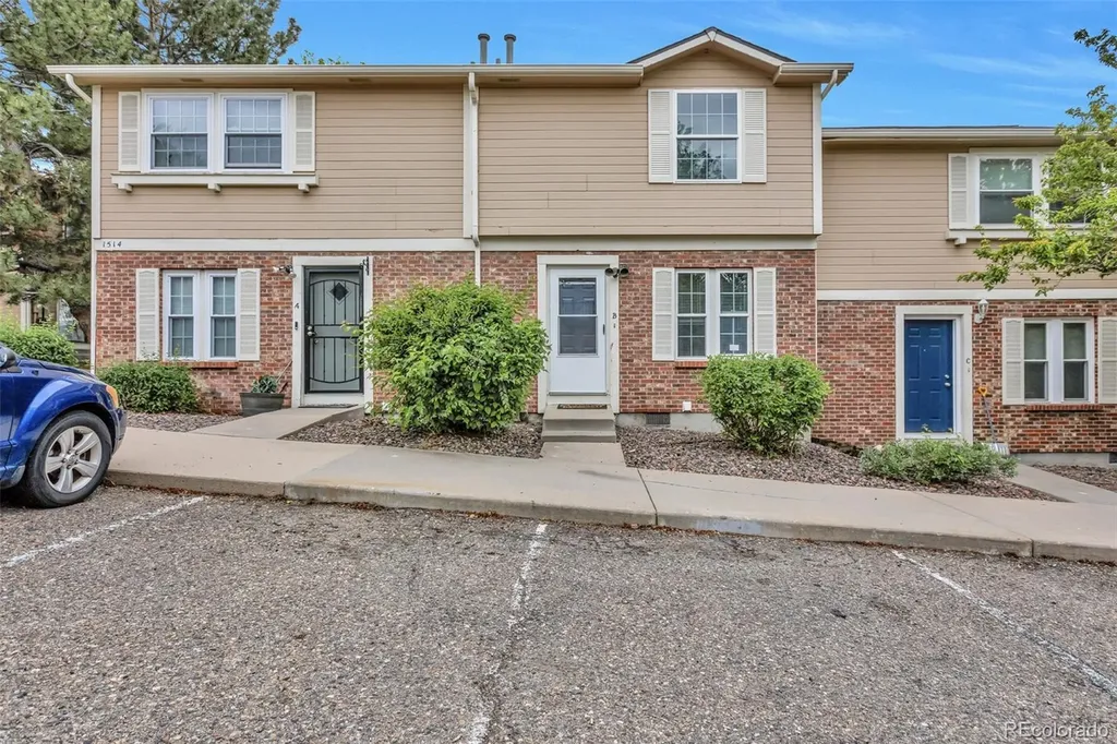 1514 S Ouray Circle Aurora CO 80017