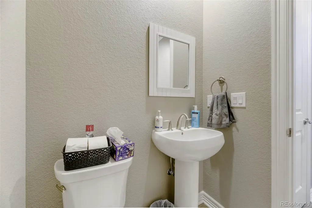 22296 Boundstone Drive Parker CO 80138