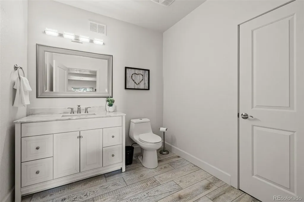 19615 W 94th Avenue Arvada CO 80007