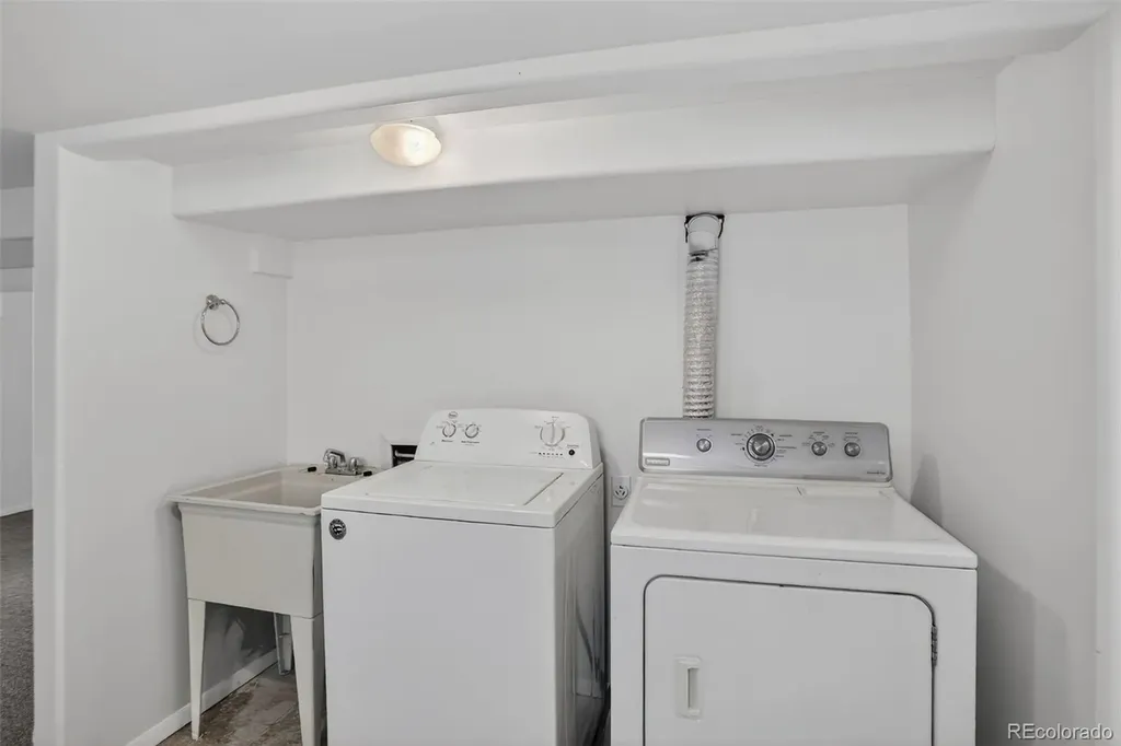 190 N Cedar Street Keenesburg CO 80643