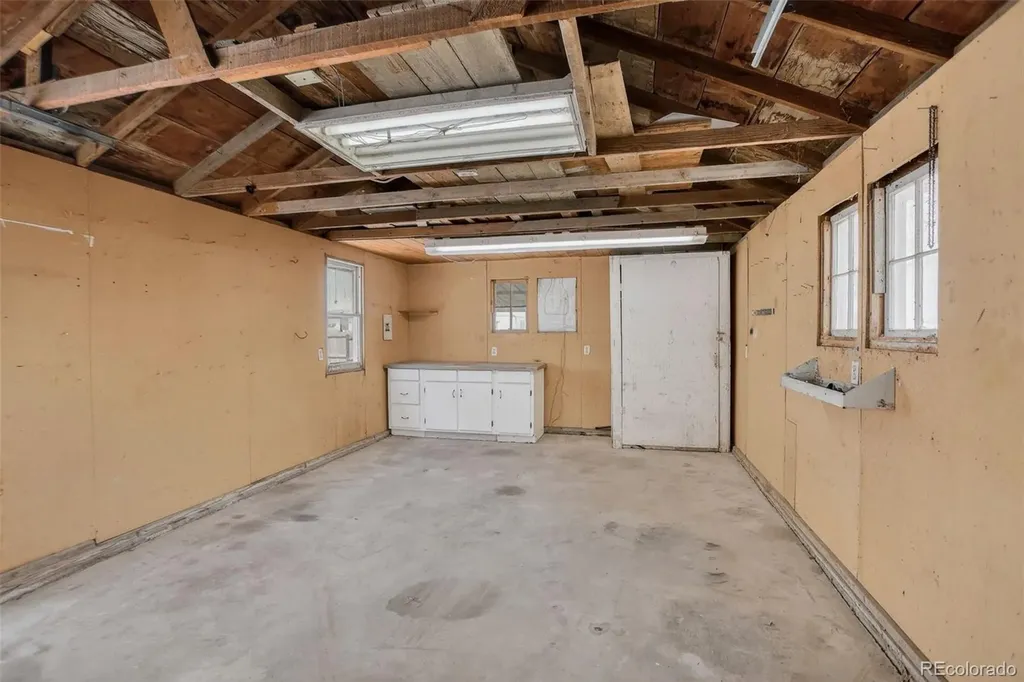 190 N Cedar Street Keenesburg CO 80643