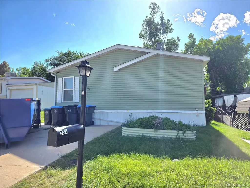 251 Marble Circle Golden CO 80401