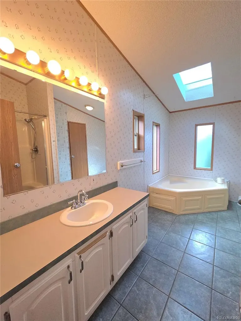 251 Marble Circle Golden CO 80401