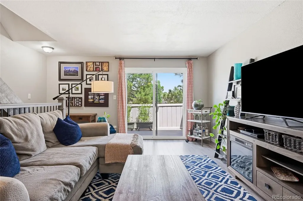 6916 S Broadway Littleton CO 80122