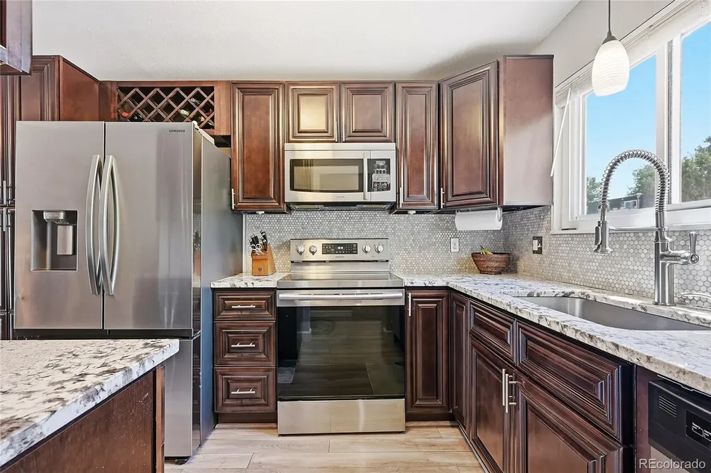 6916 S Broadway Littleton CO 80122