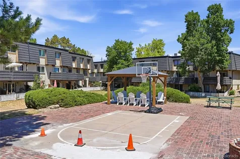 6916 S Broadway Littleton CO 80122