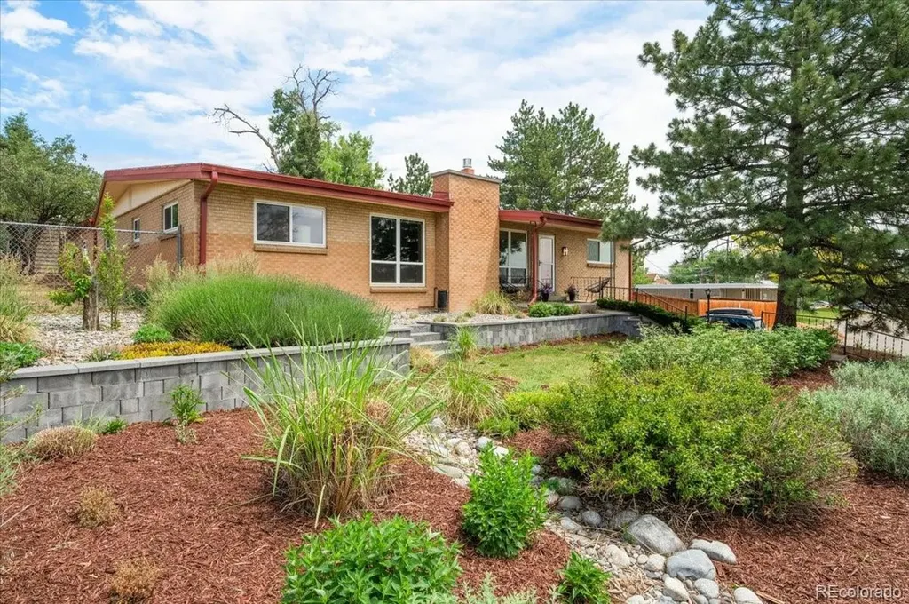 10105 W 17th Place Lakewood CO 80215