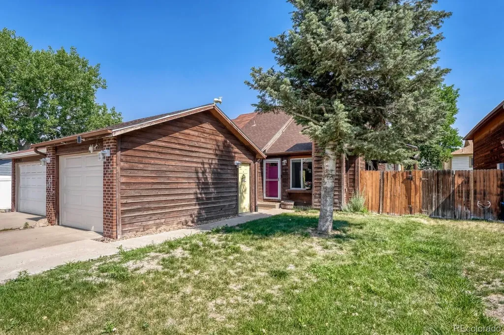 19073 E 16th Avenue Aurora CO 80011