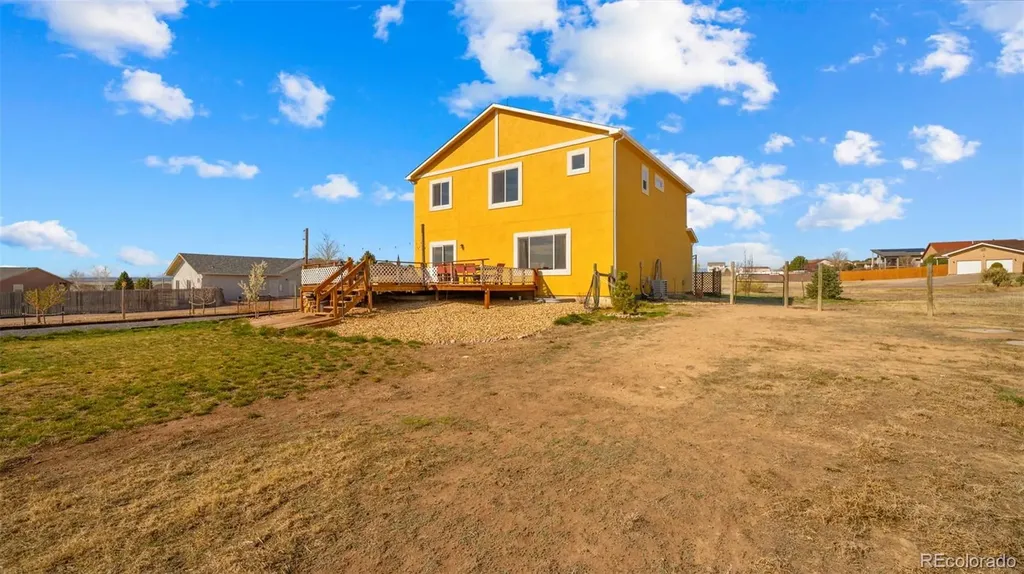 1072 S Avenida Del Oro Pueblo CO 81007