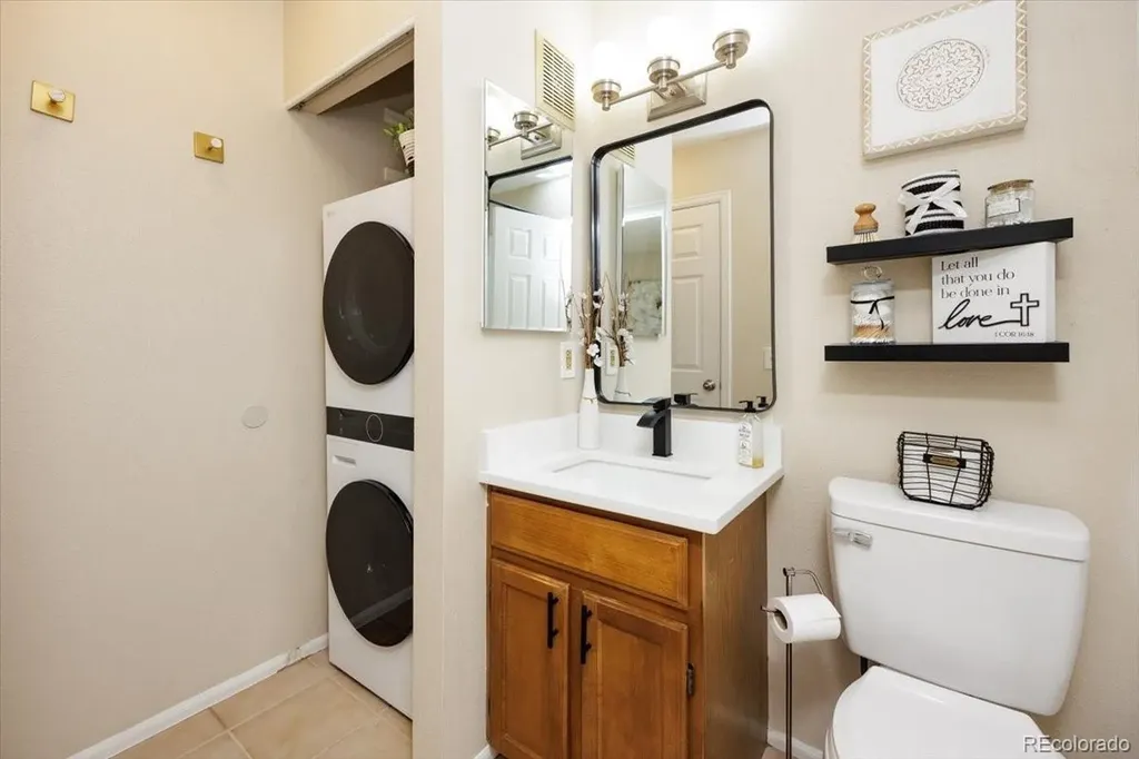 819 Summer Drive Highlands Ranch CO 80126