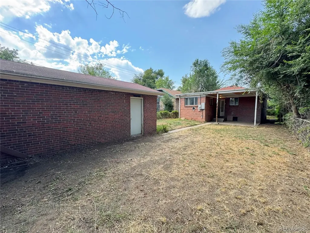 4028 Batavia Place Denver CO 80220