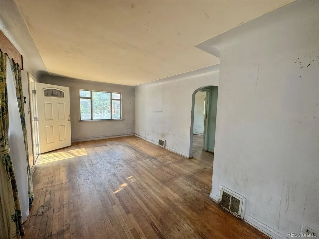 4028 Batavia Place Denver CO 80220